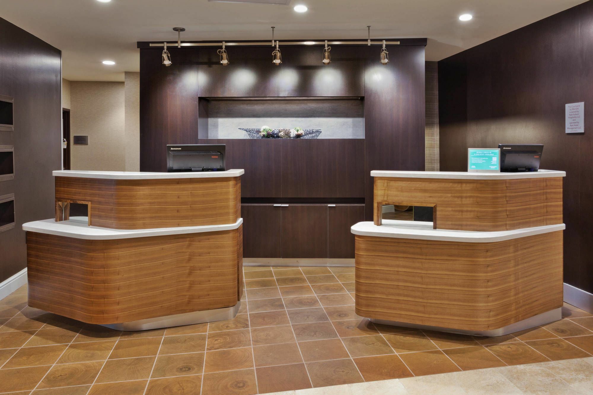 Courtyard By Marriott Albion Hotel Buitenkant foto